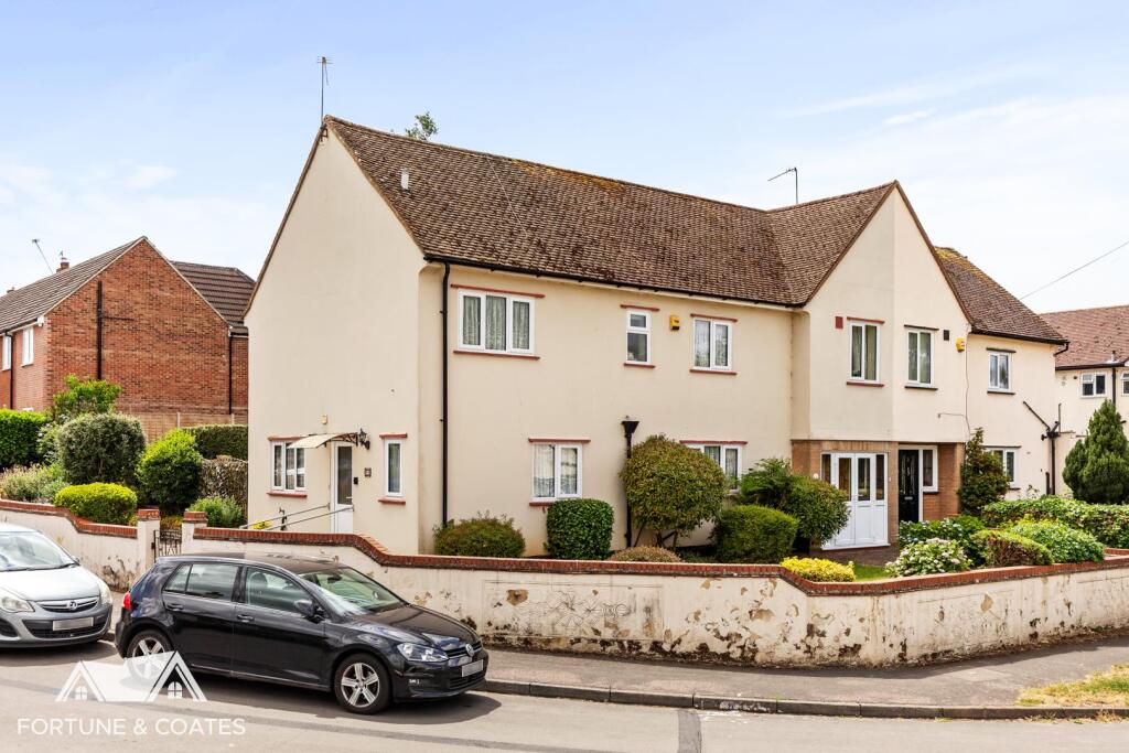 Main image of property: Hyde Mead, Nazeing, Waltham Abbey