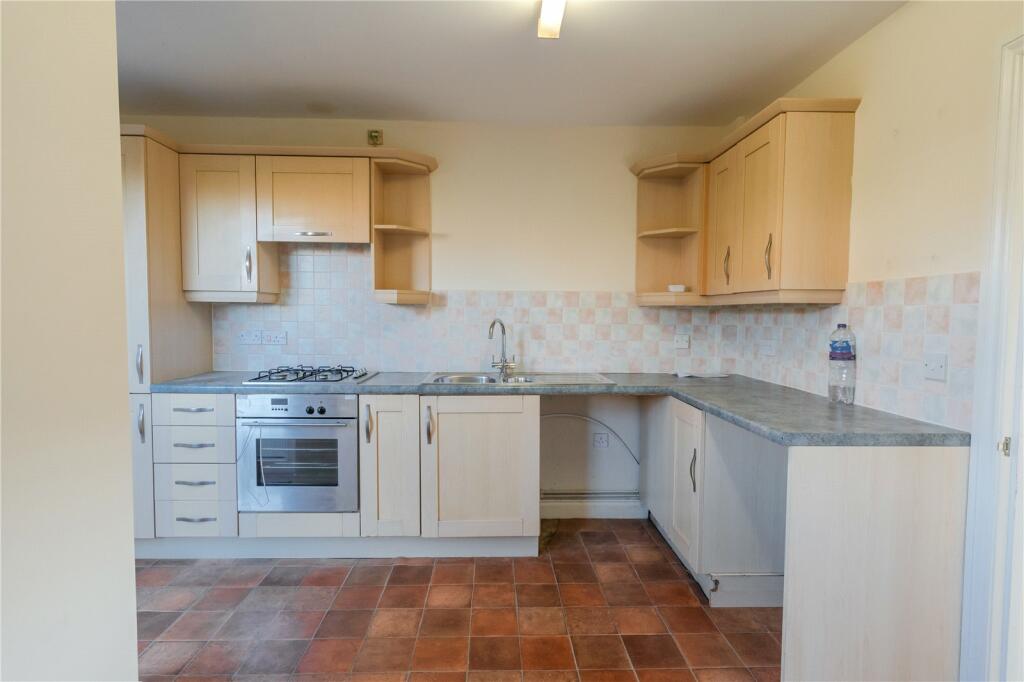 Link Detached House to rent on Swales Road, Humberston, Grimsby, North