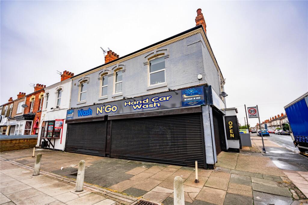 Main image of property: Grimsby Road, Cleethorpes, Lincolnshire, DN35