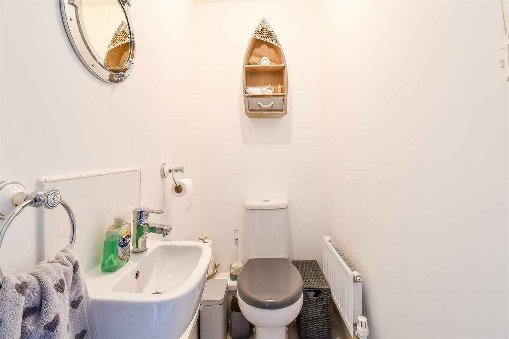 Additional property image - Y Rhodfa, Barry