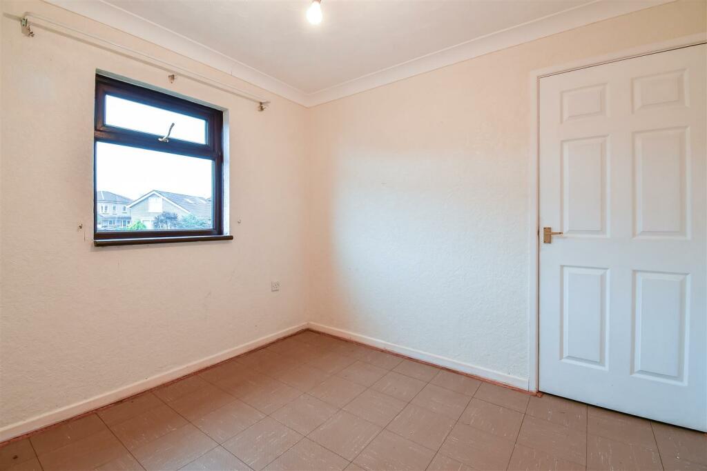 Additional property image - Heol-Y-Gaer, Barry