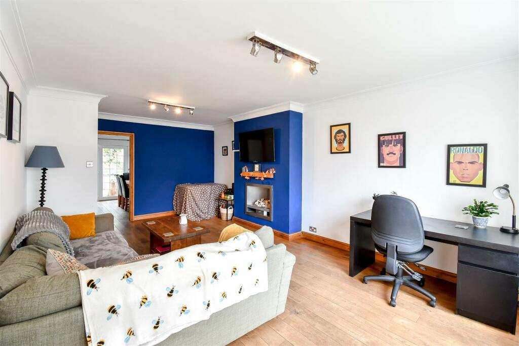Additional property image - Hawthorn Road, Barry