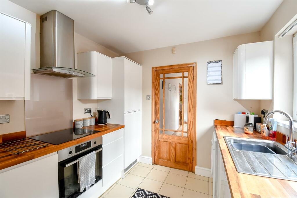Additional property image - Hawthorn Road, Barry