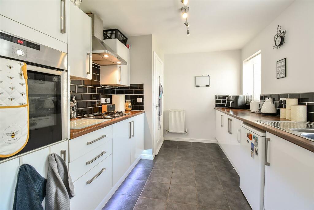 Additional property image - Coed Criafol, Barry