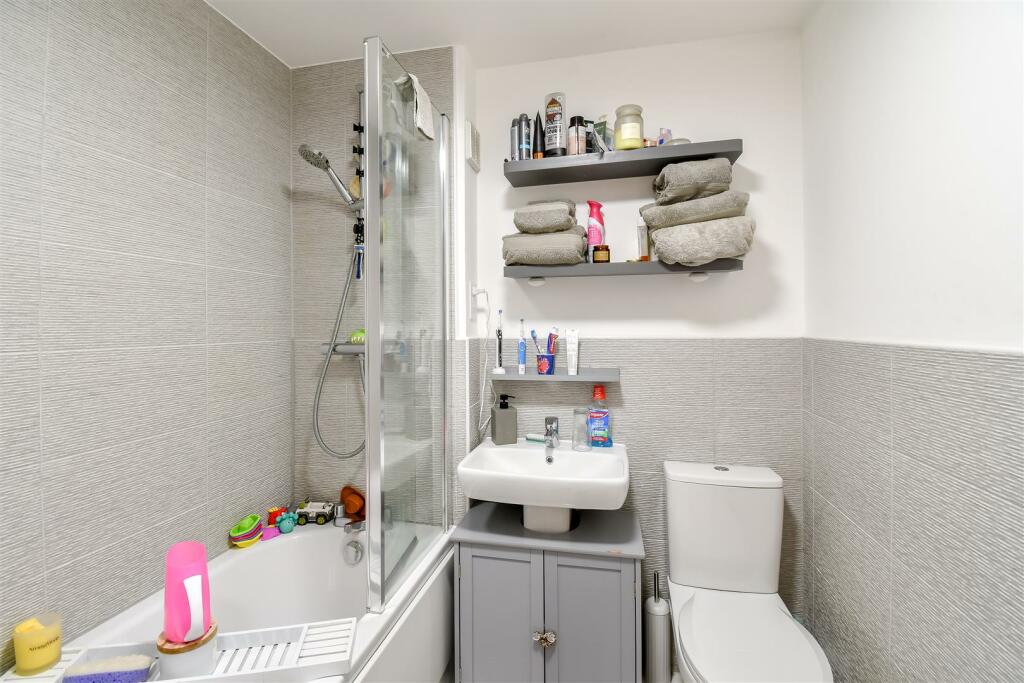 Additional property image - Heol Ty Draw, Barry