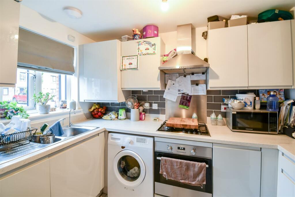 Additional property image - Heol Ty Draw, Barry
