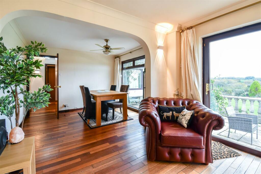 Additional property image - Viaduct View, Porthkerry, Rhoose