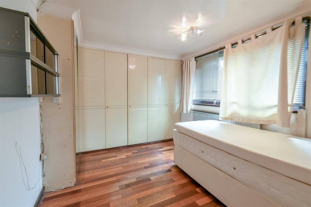Additional property image - Viaduct View, Porthkerry, Rhoose