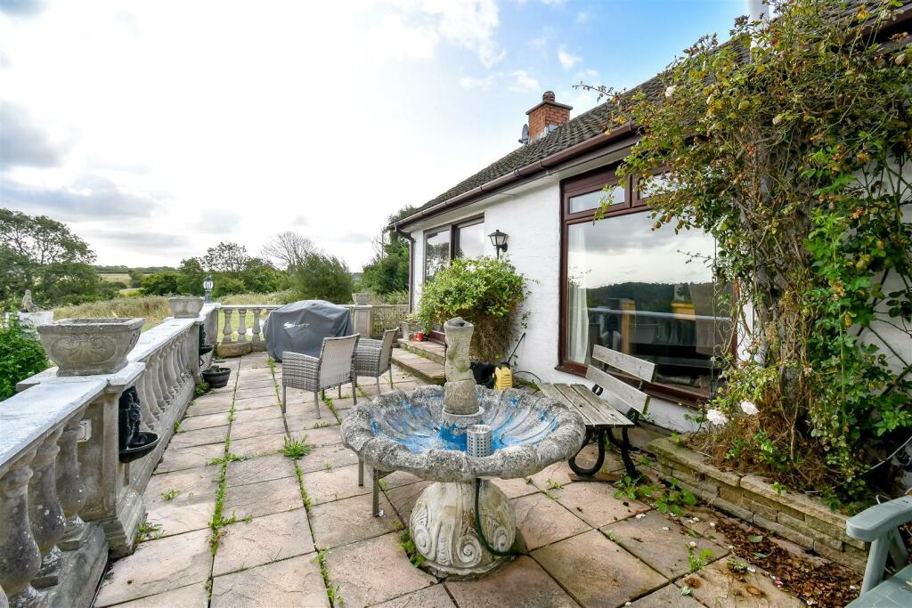 Additional property image - Viaduct View, Porthkerry, Rhoose