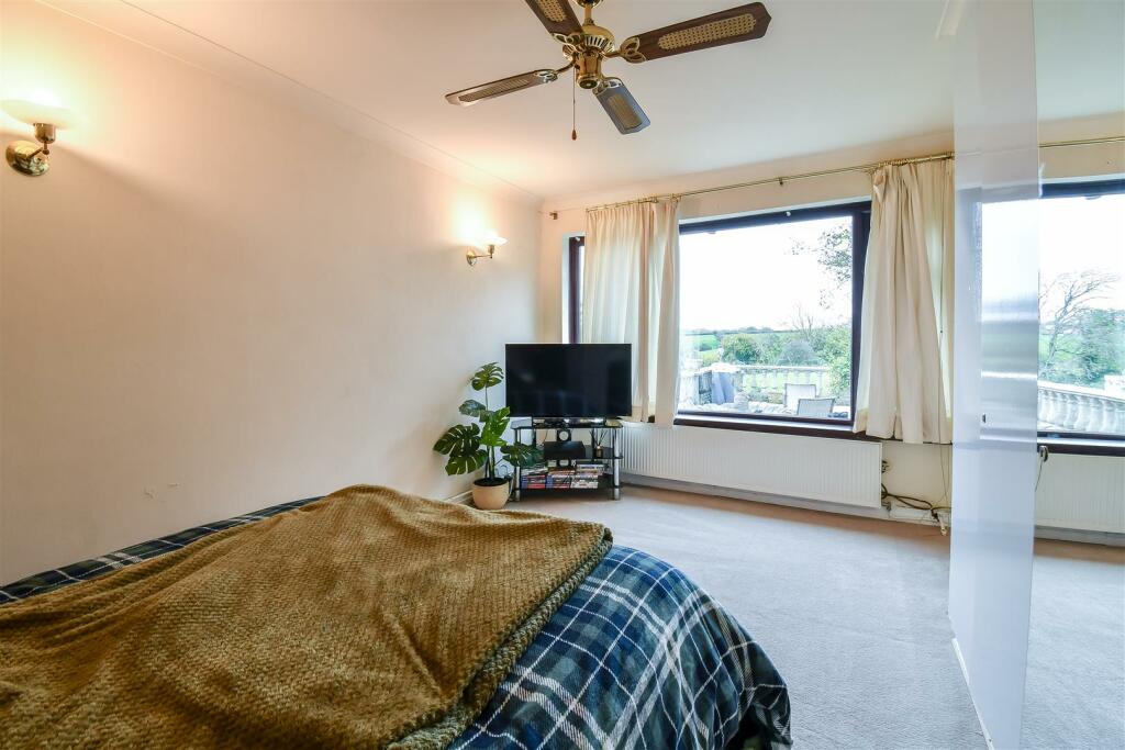Additional property image - Viaduct View, Porthkerry, Rhoose