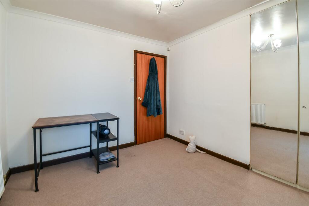 Additional property image - Viaduct View, Porthkerry, Rhoose