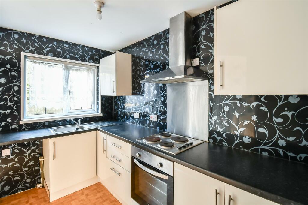Additional property image - Redberth Close, Barry