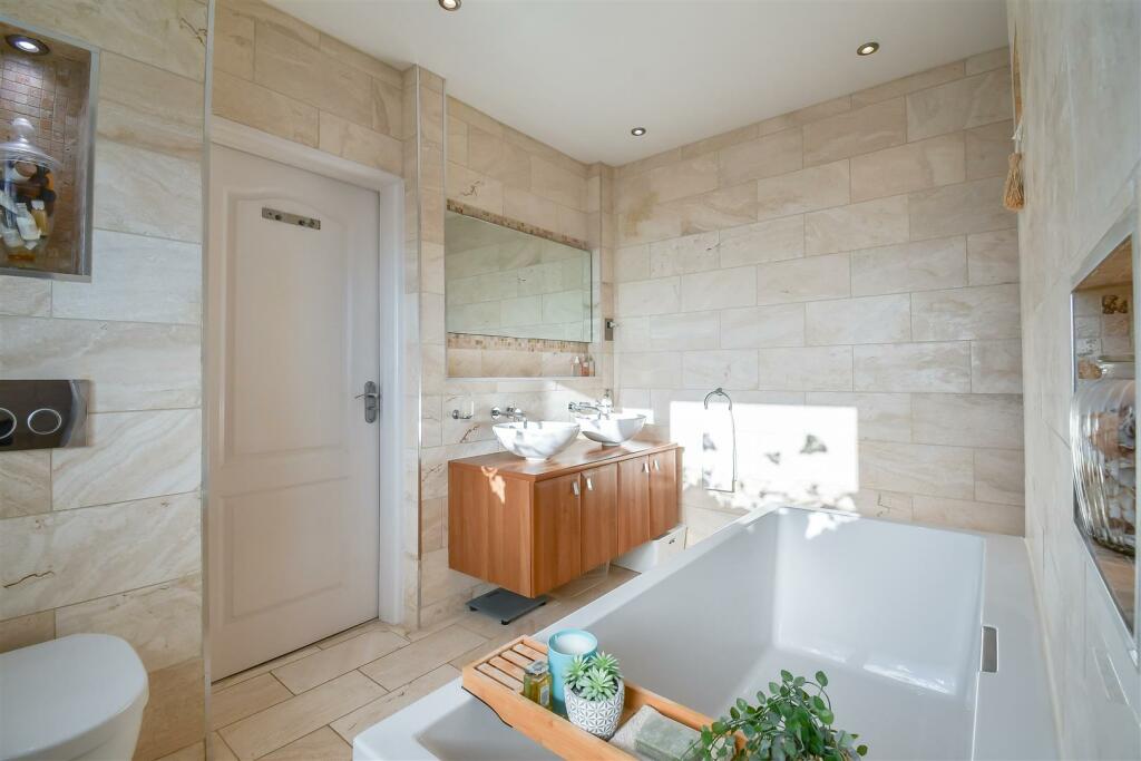 Additional property image - Highlight Lane, Barry