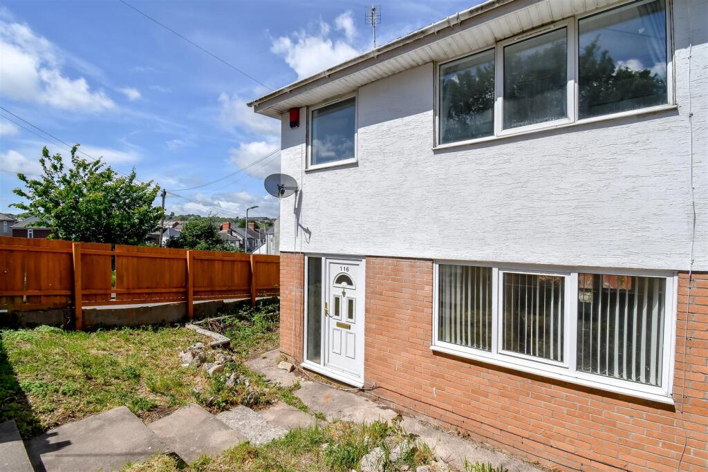 Main image of property: Main Street, Barry