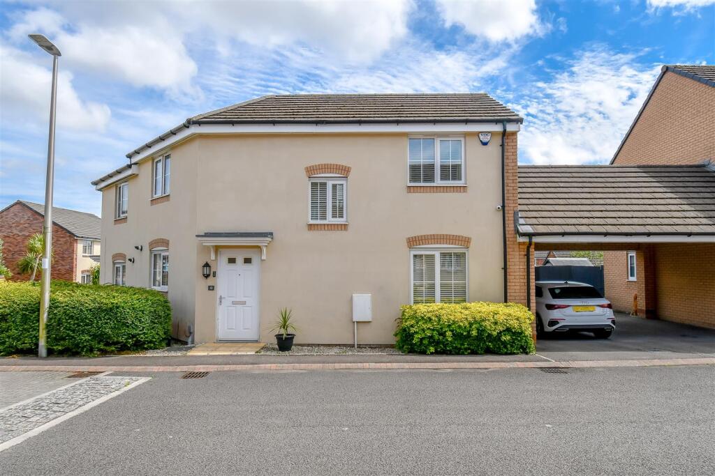 Main image of property: Golwg Y Coed, Barry