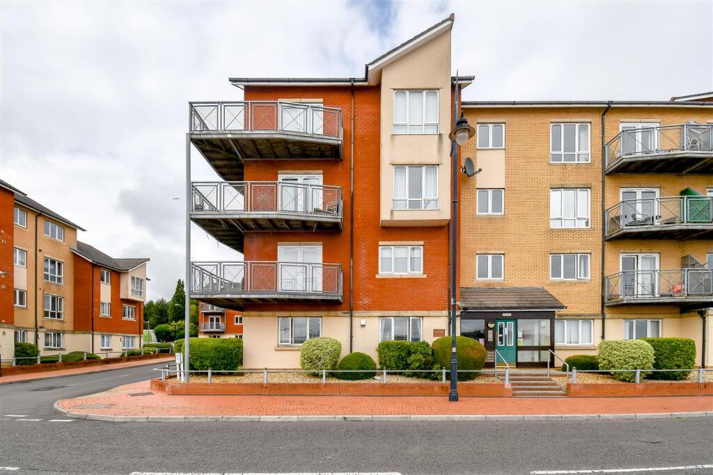 Main image of property: Y Rhodfa, Barry