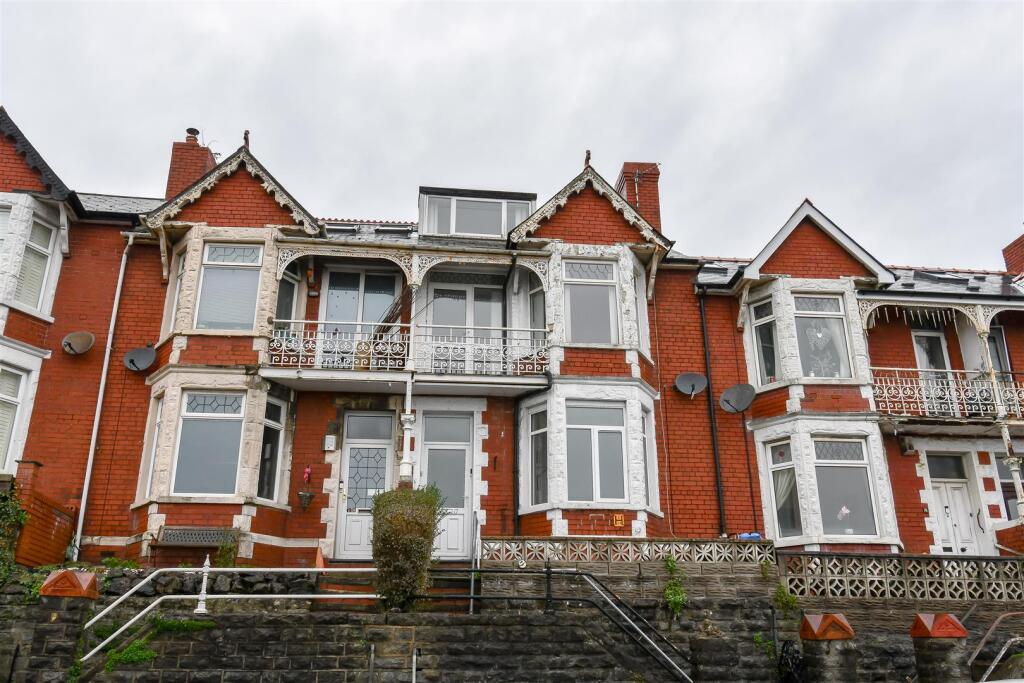 Main image of property: Park Avenue, Barry