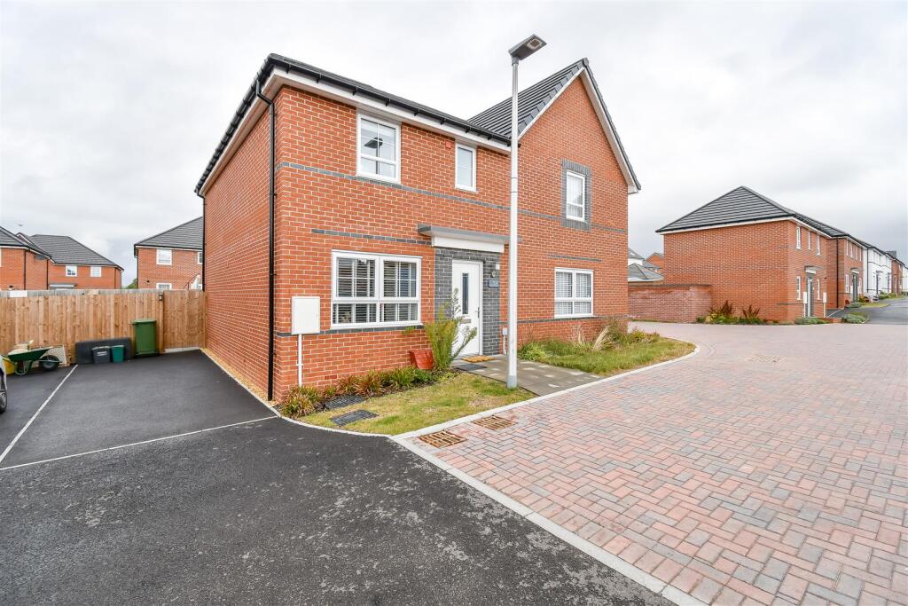 Main image of property: Ffordd Y Spitfire, St. Athan