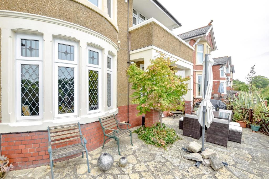 4 bedroom detached house for sale in Romilly Park Road, Barry, CF62