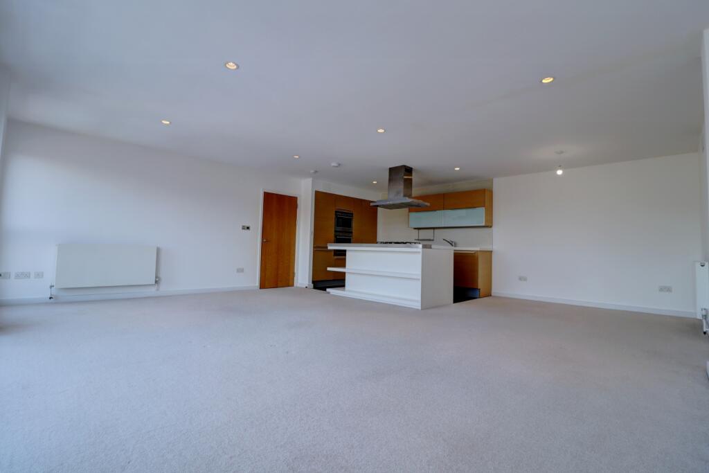Main image of property: Corporation Street, High Wycombe, Buckinghamshire, HP13