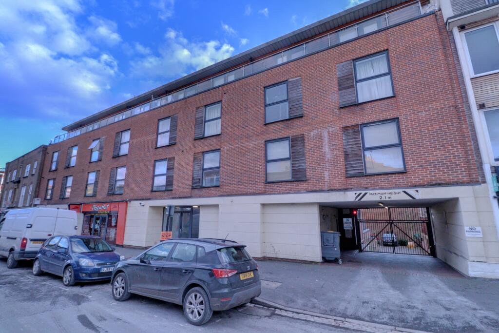 Main image of property: Castle Street, High Wycombe, Buckinghamshire, HP13