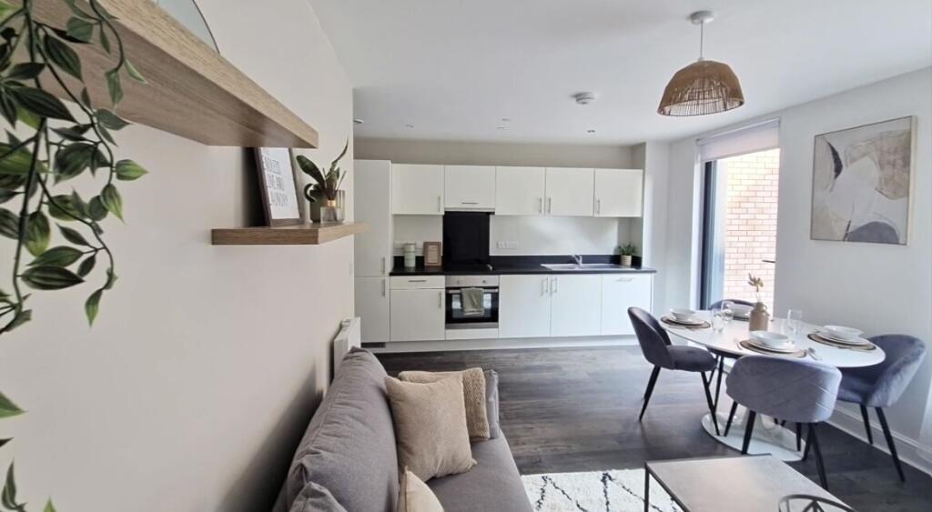 Main image of property: Leigh Street, High Wycombe, Buckinghamshire, HP11