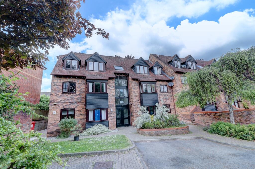 Main image of property: Copyground Lane, High Wycombe, Buckinghamshire, HP12