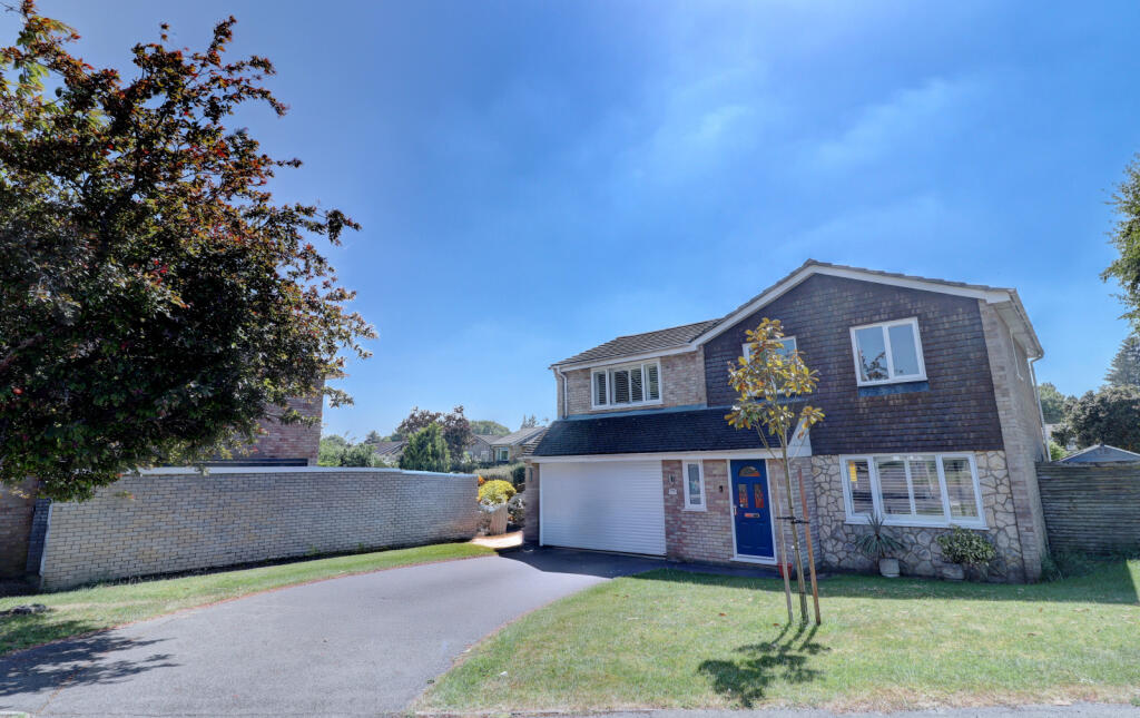 Main image of property: Hill Farm Way, Hazlemere, High Wycombe, Buckinghamshire, HP15