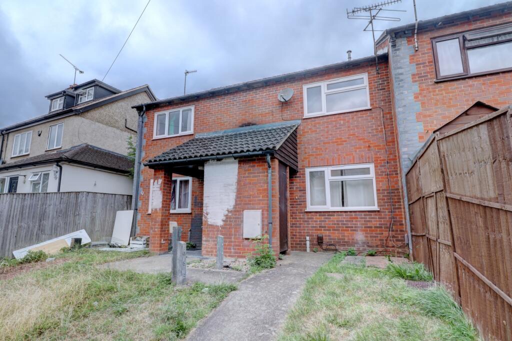 Main image of property: Chairborough Road, High Wycombe, Buckinghamshire, HP12
