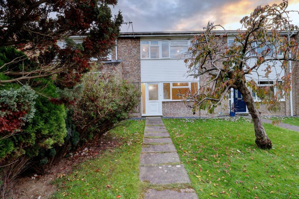 Main image of property: Holmoak Walk, Hazlemere, High Wycombe, Buckinghamshire, HP15
