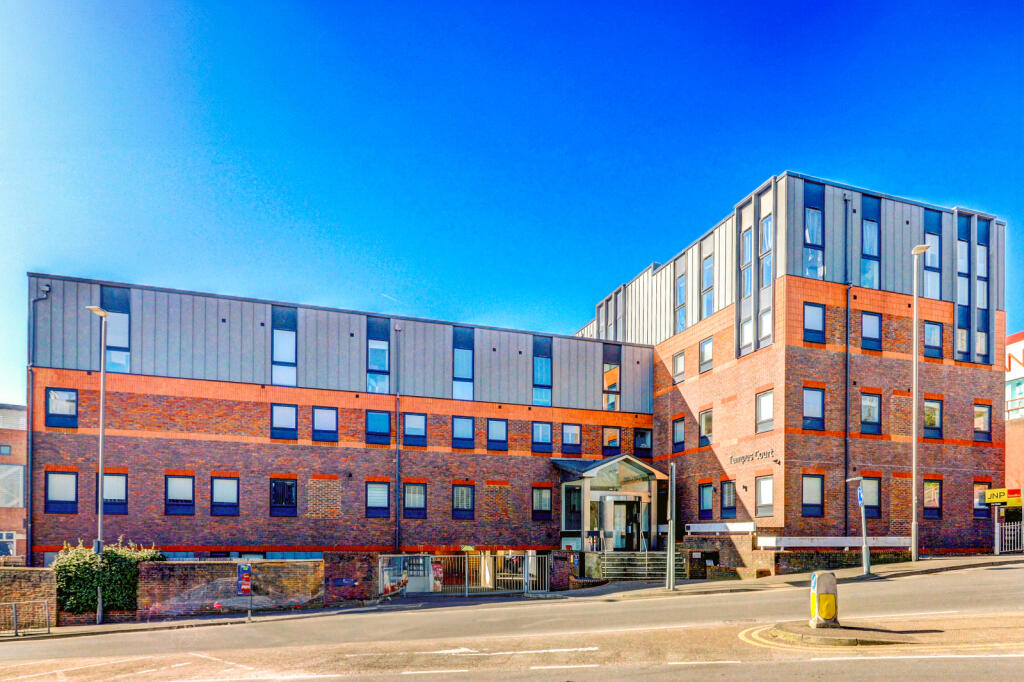 Main image of property: Tempus Court, Bellfield Road, High Wycombe, Buckinghamshire, HP13