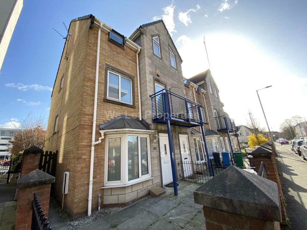 4 bedroom house for rent in Ellis Street, Hulme, M15