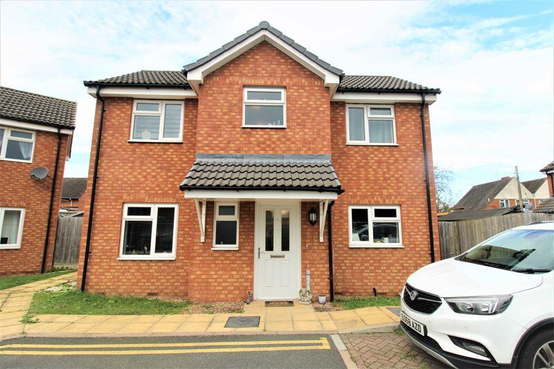 2 bedroom detached house for sale in Diamond Jubilee Court, Pershore, WR10
