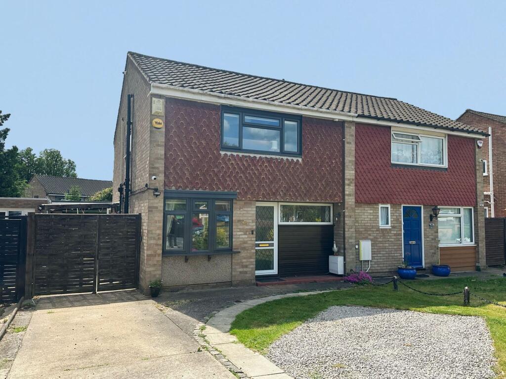 Main image of property: Chiltern Avenue, Bedford, MK41