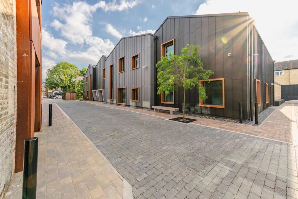 Additional property image - Old Swiss, Cherry Hinton Road, Cambridge, CB1 7BX