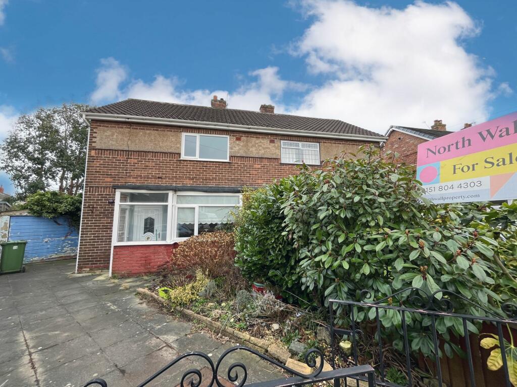 3 bedroom semidetached house for sale in Hathaway, Maghull, L31