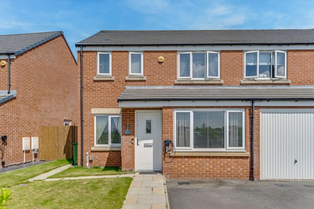 Main image of property: Linnet Road, Maghull, L31