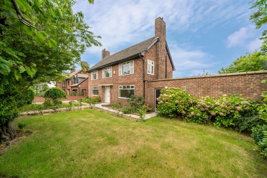 Main image of property: St. Andrews Road, Blundellsands, L23