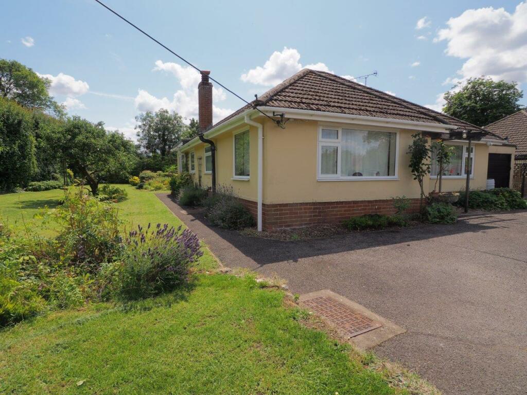 3 bedroom detached bungalow for sale in Shipton Bellinger, Tidworth, SP9