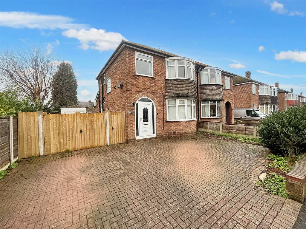 3 bedroom semidetached house for sale in Okehampton Crescent, Sale, M33