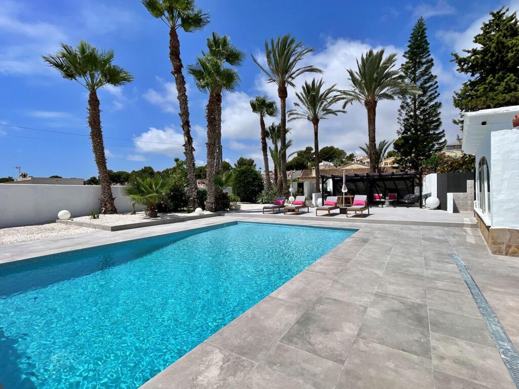 Main image of property: Valencia, Alicante, Moraira