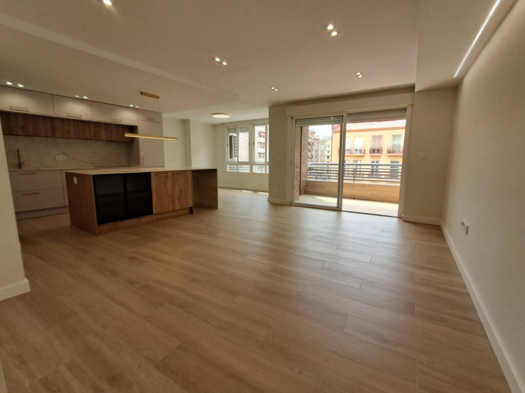 Main image of property: Valencia, Alicante, Alicante