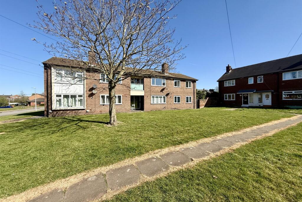 Main image of property: Oak Drive, Runcorn, WA7 5HE