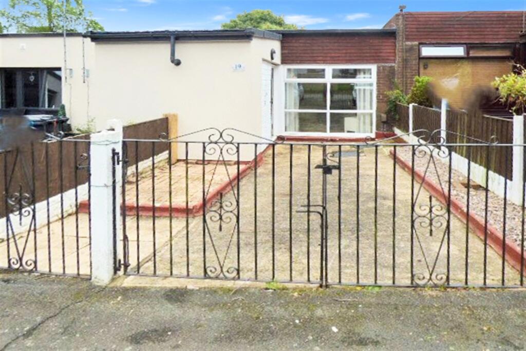Main image of property: Murdishaw, WA7