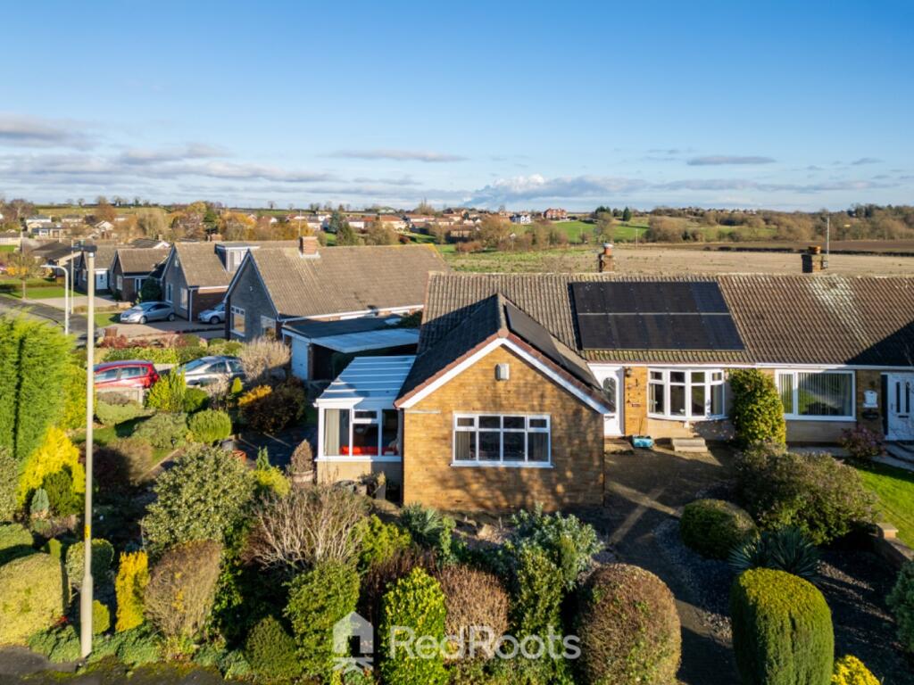 3 bedroom semidetached bungalow for sale in Springfield Crescent, Kirk