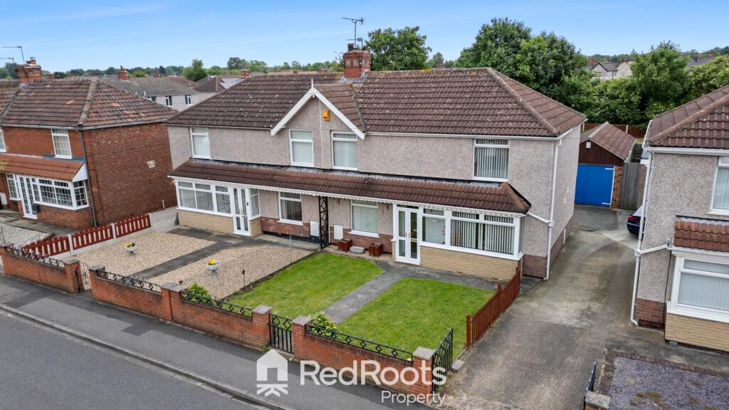 3 bedroom semidetached house for sale in Winnipeg Road, Bentley, Doncaster, South Yorkshire, DN5