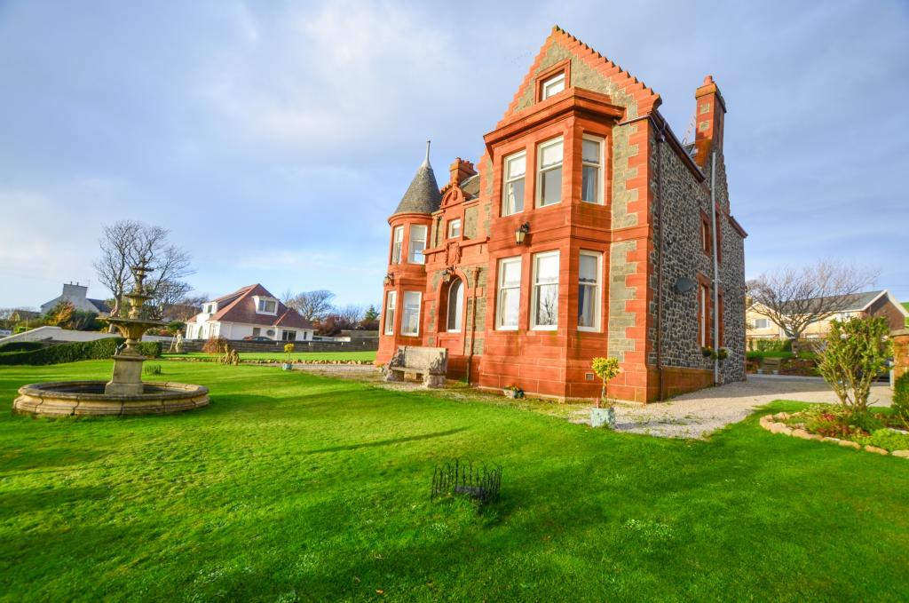 6 bedroom character property for sale in Davaar Main Street, Ballantrae