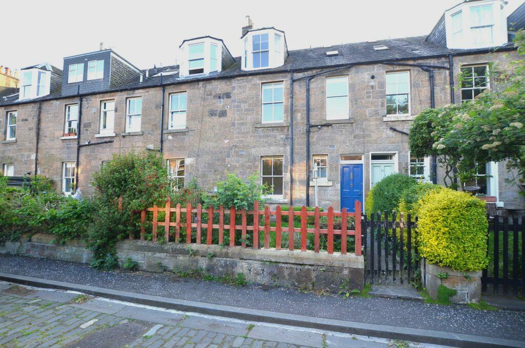 2 bedroom flat for rent in Balmoral Place, Edinburgh, EH3