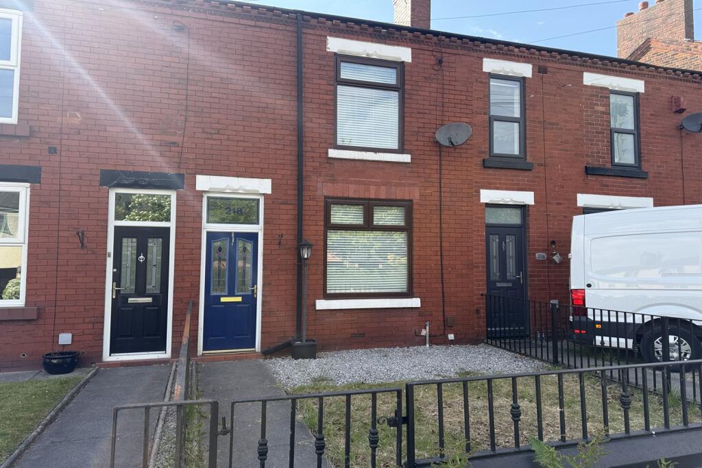 Main image of property: 218 Warrington Road, Glazebury, Warrington