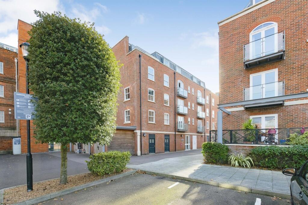 Main image of property: Salt Meat Lane, GOSPORT